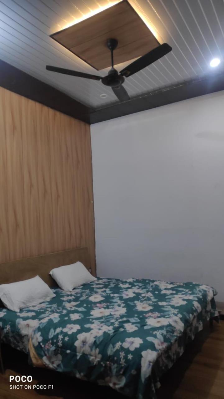 Hotel Trishul Inn Karnaprayag Bagian luar foto