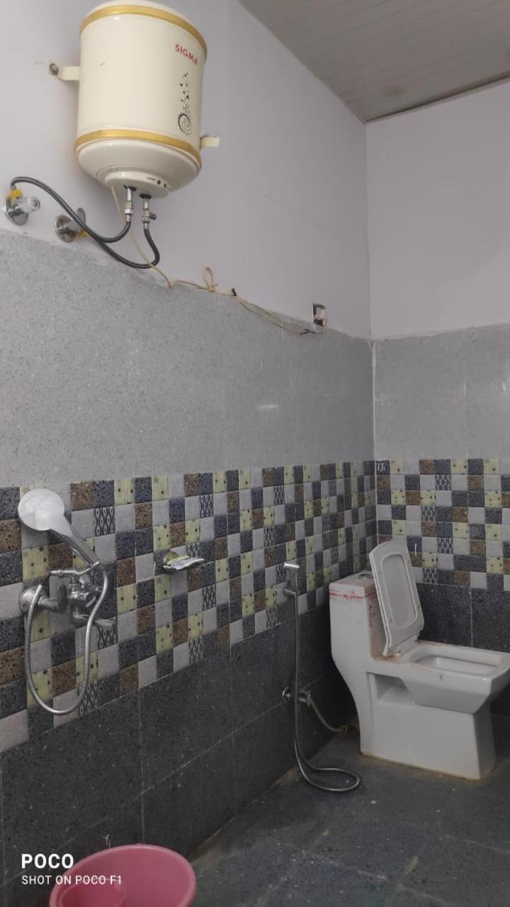 Hotel Trishul Inn Karnaprayag Bagian luar foto